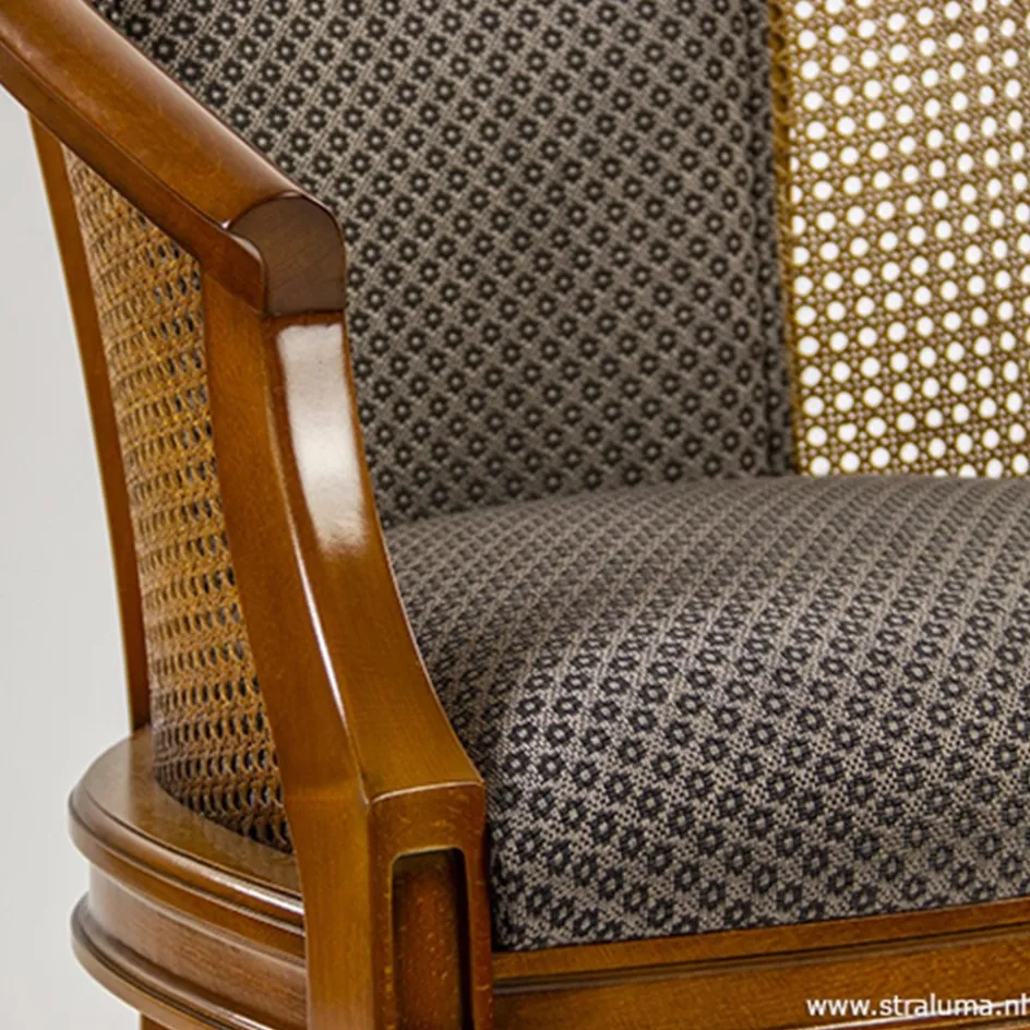 Armstoel met webbing en stoffen zitting>Straluma