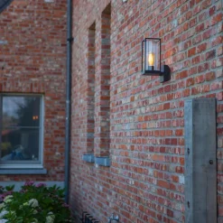 Buitenlamp Flair lantaarn op voet zwart IP44><noscript><img width=