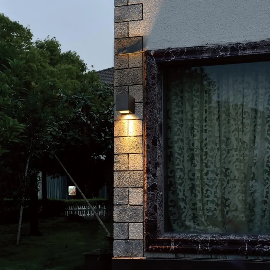 Buitenlamp Logan kubus zwart IP44>Straluma Clearance