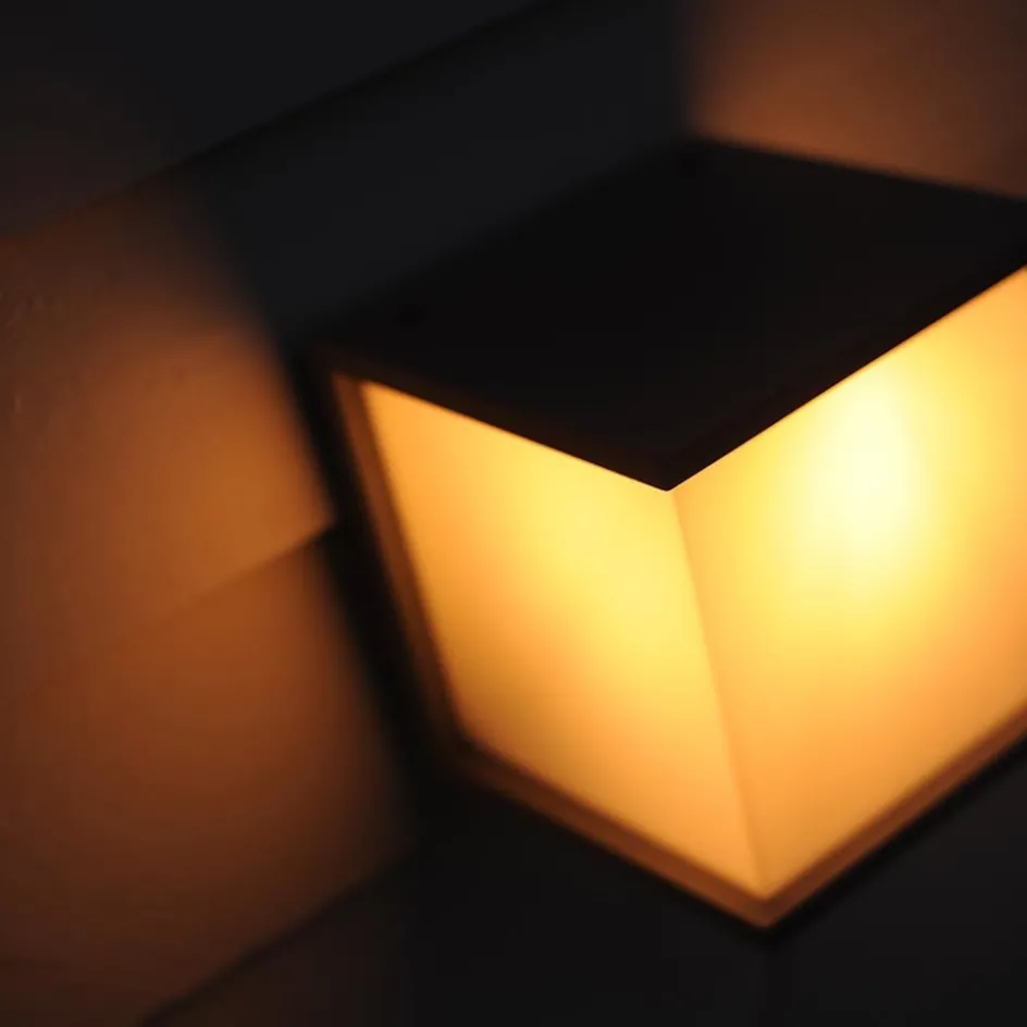 Buitenlamp wand kubus IP44 donker grijs>Straluma Hot