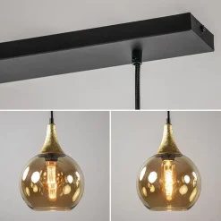 Chique 3-lichts hanglamp zwart/goud met amber glas><noscript><img width=