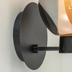 Chique wandlamp zwart marmer met smoke glas><noscript><img width=