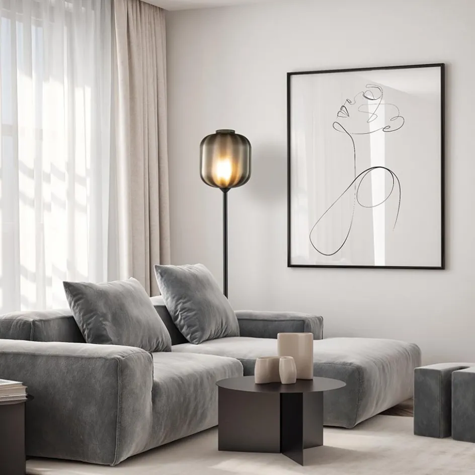 Design vloerlamp zwart met mat zwarte glazen kap>Straluma Clearance