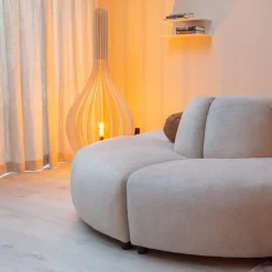 Grote vloerlamp kegel naturel hout met zwart></noscript>Straluma Outlet