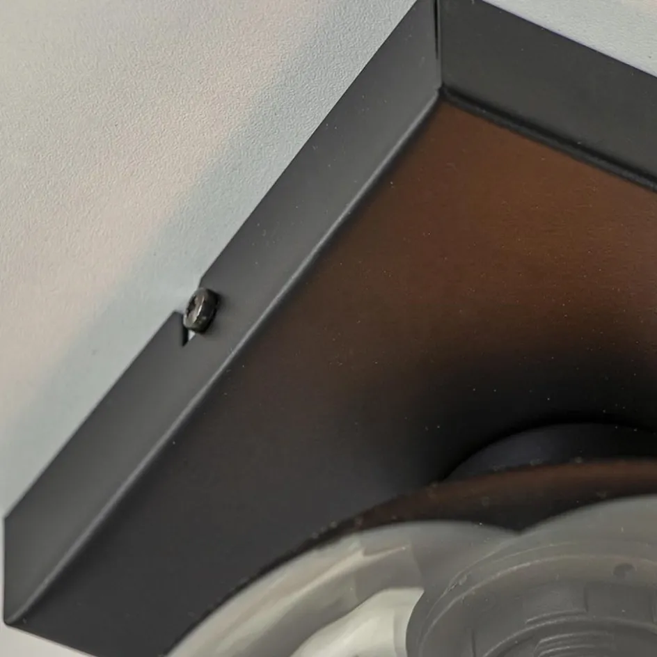 Kleine plafondlamp zwart met smoke glas 20 cm>Straluma Hot