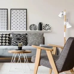 Landelijke 2-lichts vloerlamp hout met witte kappen><noscript><img width=