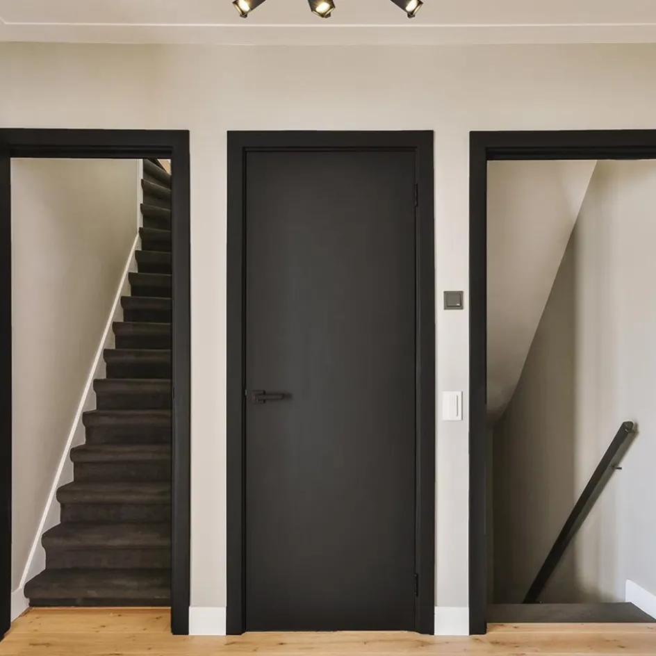 Langwerpige 3L opbouwspot met vierkante spots zwart>Straluma Best