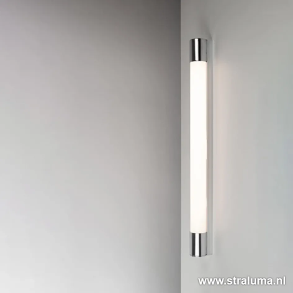 LED badkamer-wandlamp met stopcontact>Straluma Online