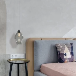 Mat zwarte hanglamp met smoke glas ruit><noscript><img width=