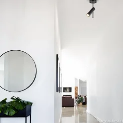 Moderne plafondspot zwart metaal verstelbaar><noscript><img width=