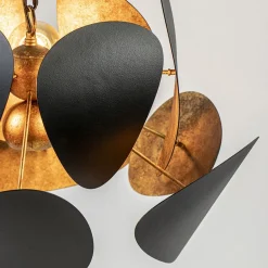 Ronde hanglamp textured black met ambachtelijk brons></noscript>Straluma