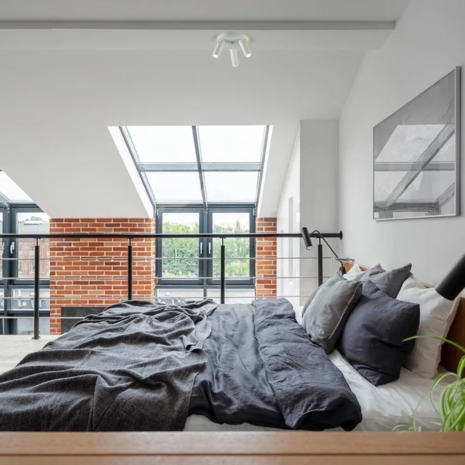 Scandinavische 3-lichts plafondspot mat wit/goud>Straluma Hot