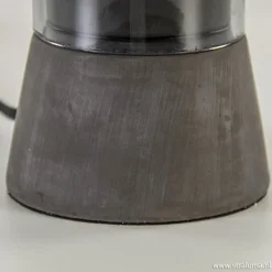 Smoke glazen tafellamp met betonnen voet></noscript>Straluma New