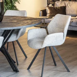 Stijlvolle armstoel taupe met zwarte poot></noscript>Straluma Online