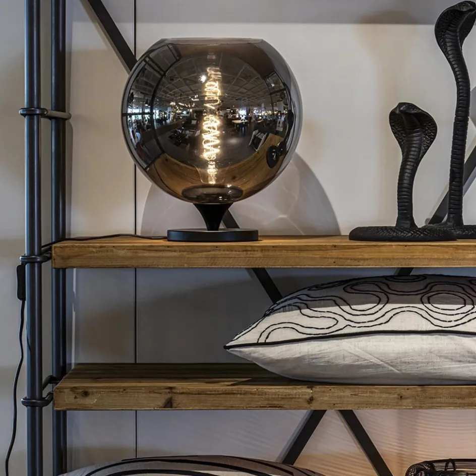 Stijlvolle tafellamp zwart met smoke/titanium glazen bol>Straluma Hot