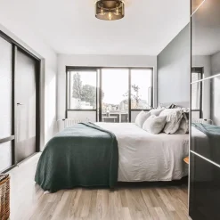 Stoere plafondlamp zwart met glossy goud><noscript><img width=