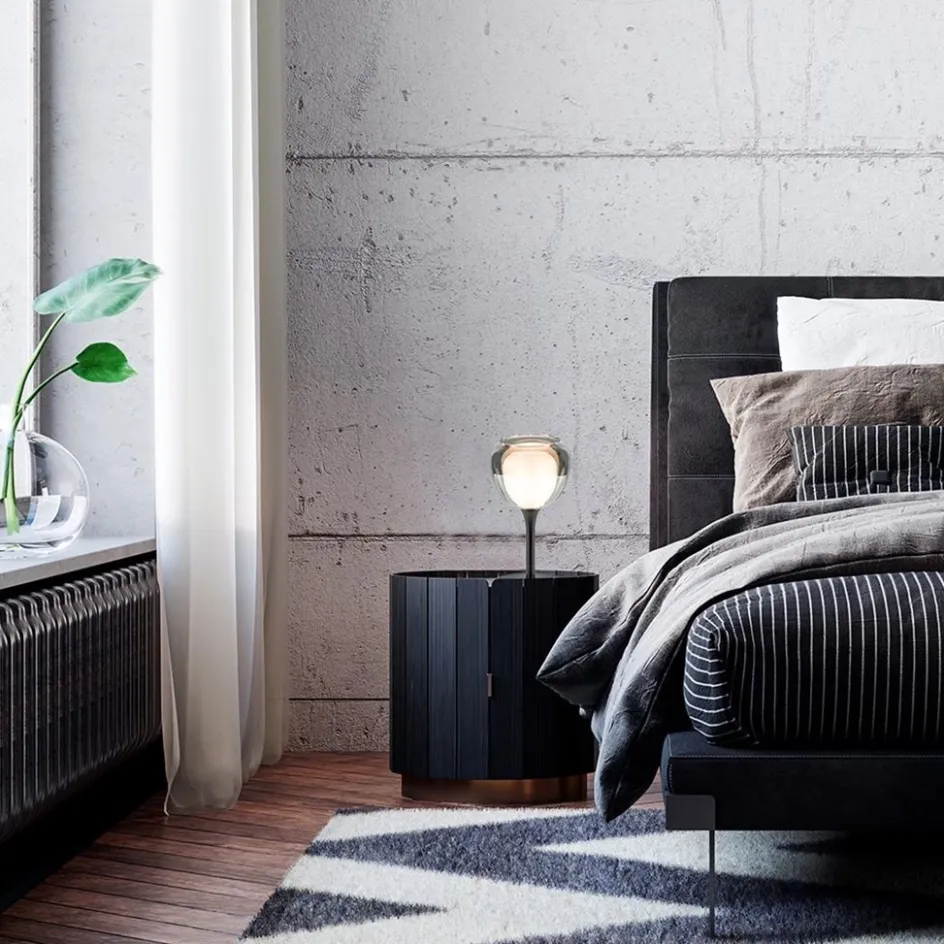 Strak klassieke tafellamp zwart met smoke glazen kap>Straluma Best