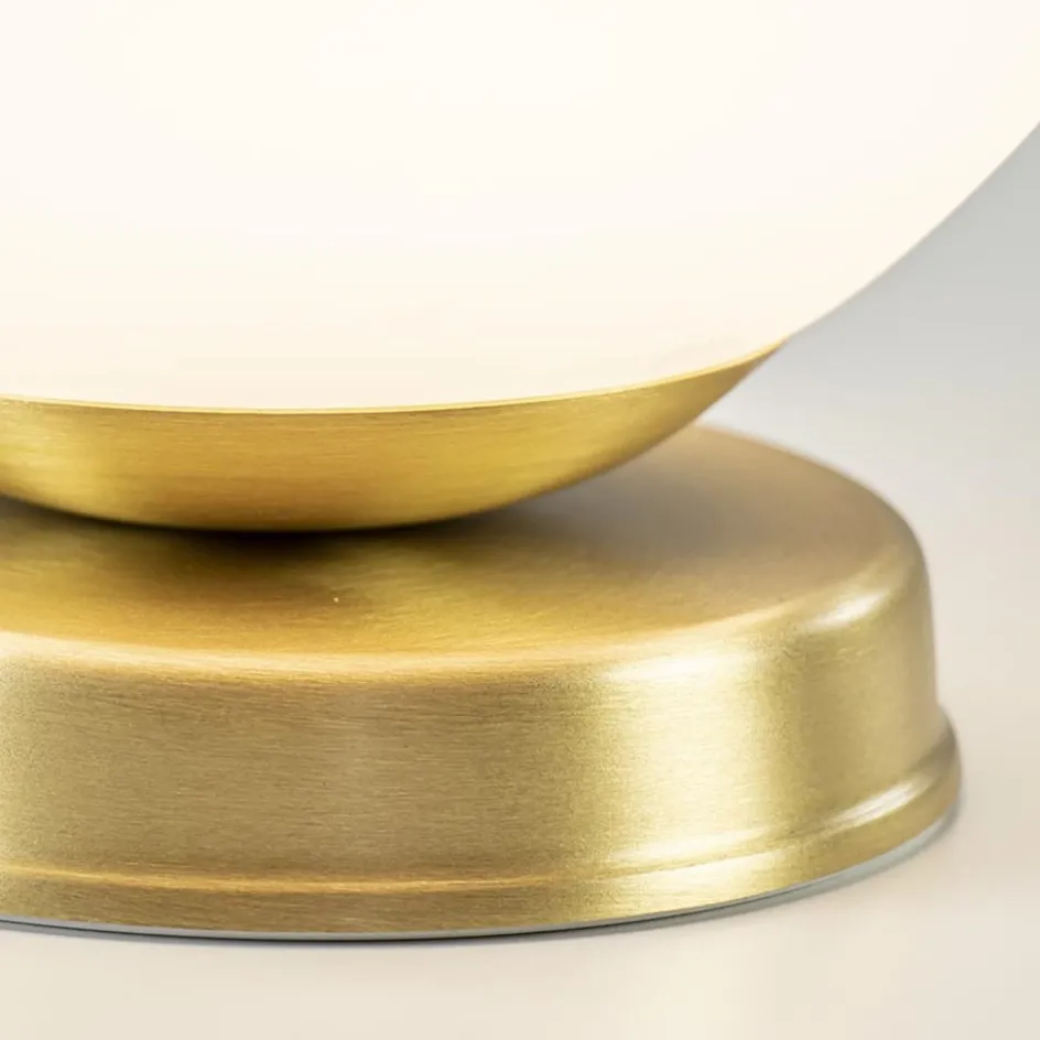 Strak klassieke tafellamp witte glazen bol met goud>Straluma Clearance