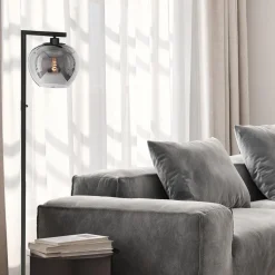 Strakke vloerlamp zwart met smoke glazen kap><noscript><img width=