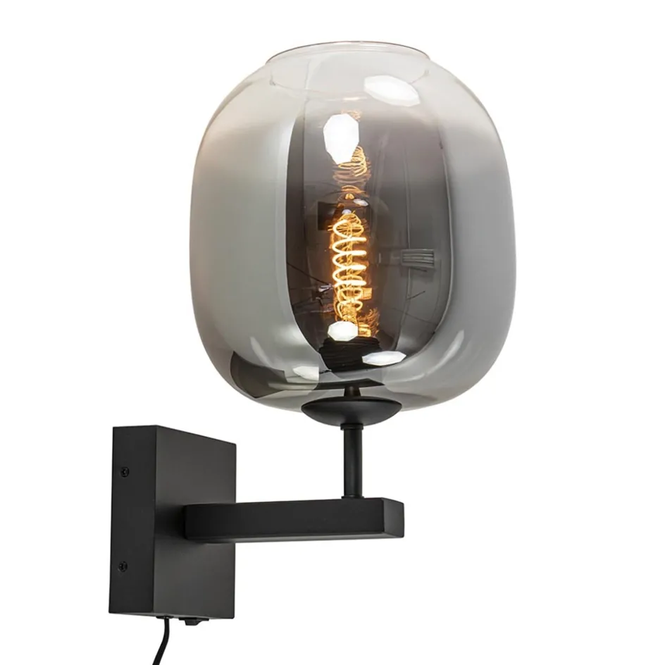 Trendy wandlamp zwart met smoke glazen kap en snoer>Straluma Clearance