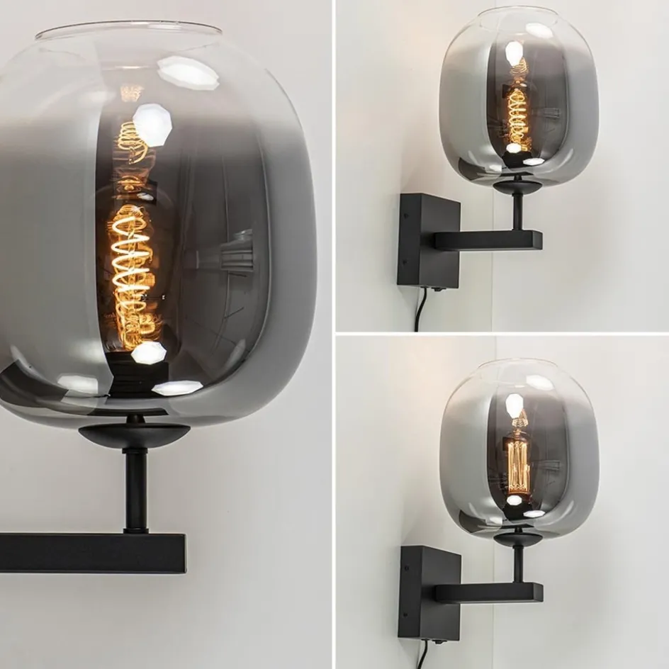 Trendy wandlamp zwart met smoke glazen kap en snoer>Straluma Clearance
