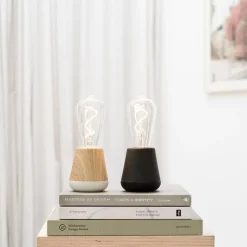 Zwart houten tafellamp oplaadbaar met helder glas></noscript>Straluma Discount