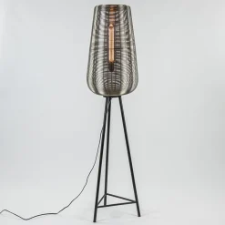 Zwarte driepoot Adeta met nikkel kap>Straluma Discount